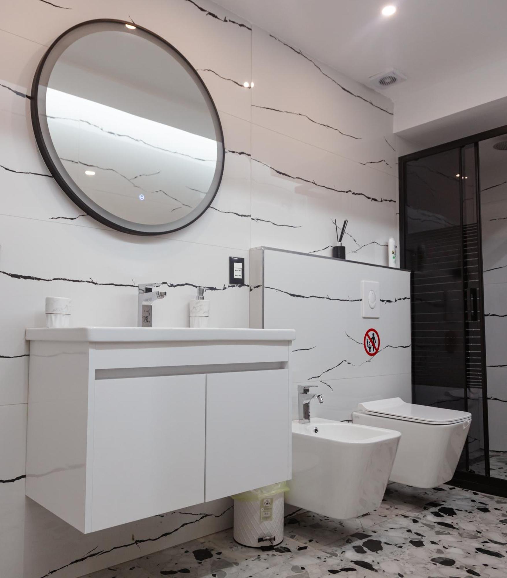 Mon Prive Apartment Tiranë Luaran gambar